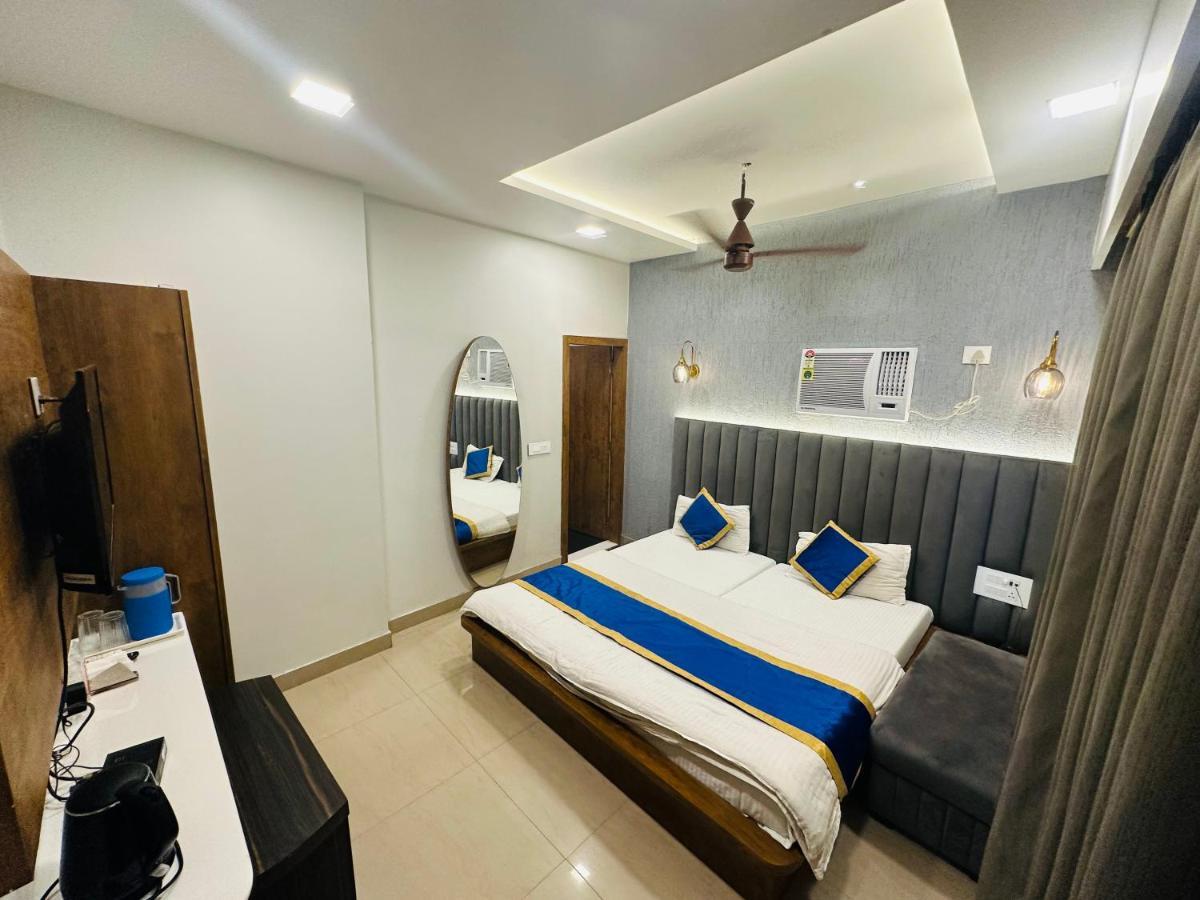 Hotel Deva Inn Varanasi Eksteriør billede