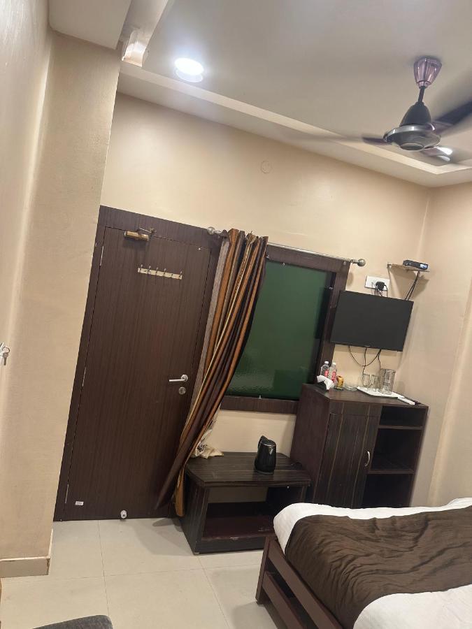 Hotel Deva Inn Varanasi Eksteriør billede