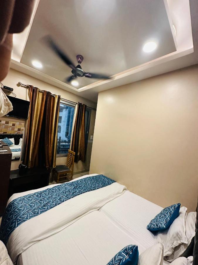 Hotel Deva Inn Varanasi Eksteriør billede