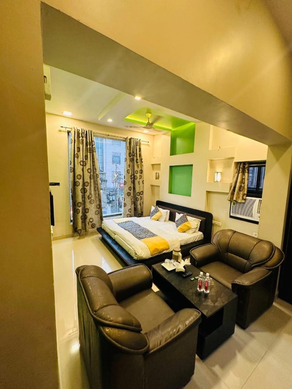 Hotel Deva Inn Varanasi Eksteriør billede