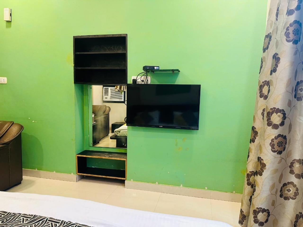 Hotel Deva Inn Varanasi Eksteriør billede
