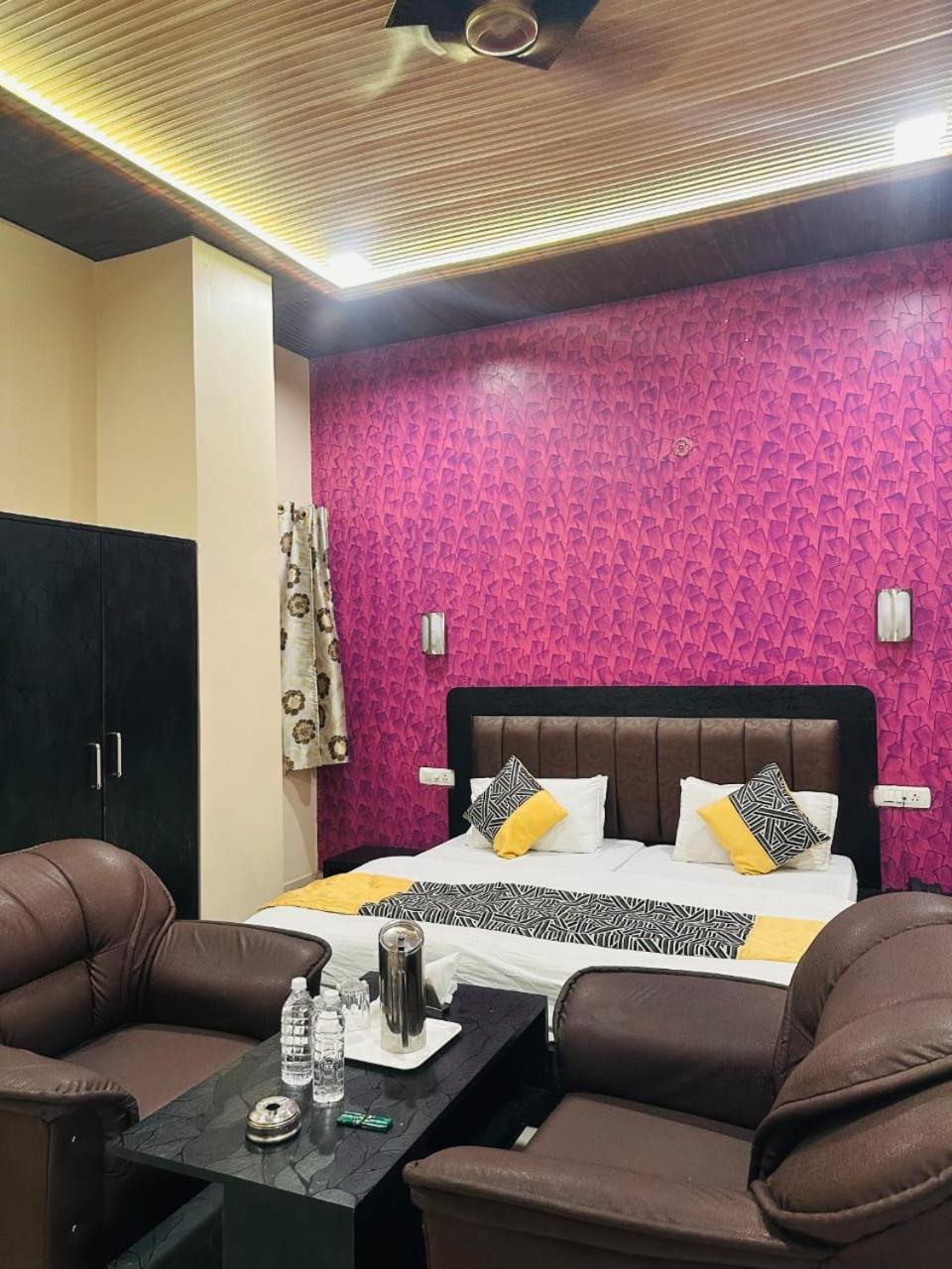 Hotel Deva Inn Varanasi Eksteriør billede