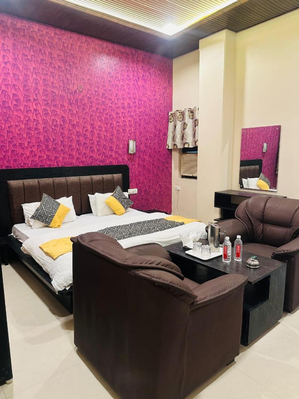 Hotel Deva Inn Varanasi Eksteriør billede