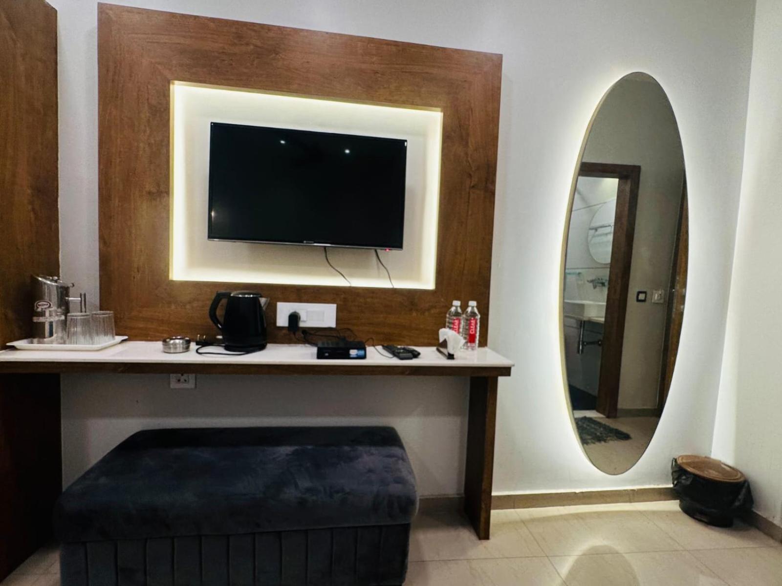 Hotel Deva Inn Varanasi Eksteriør billede