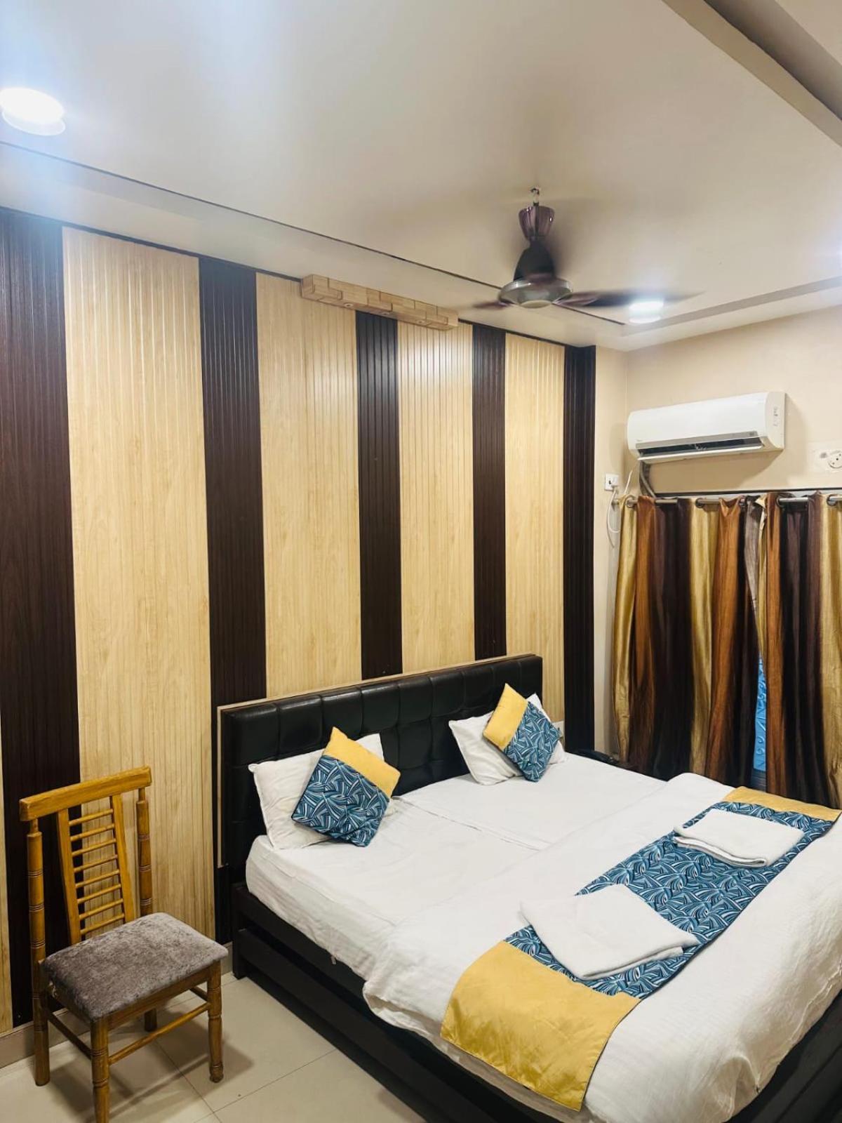 Hotel Deva Inn Varanasi Eksteriør billede