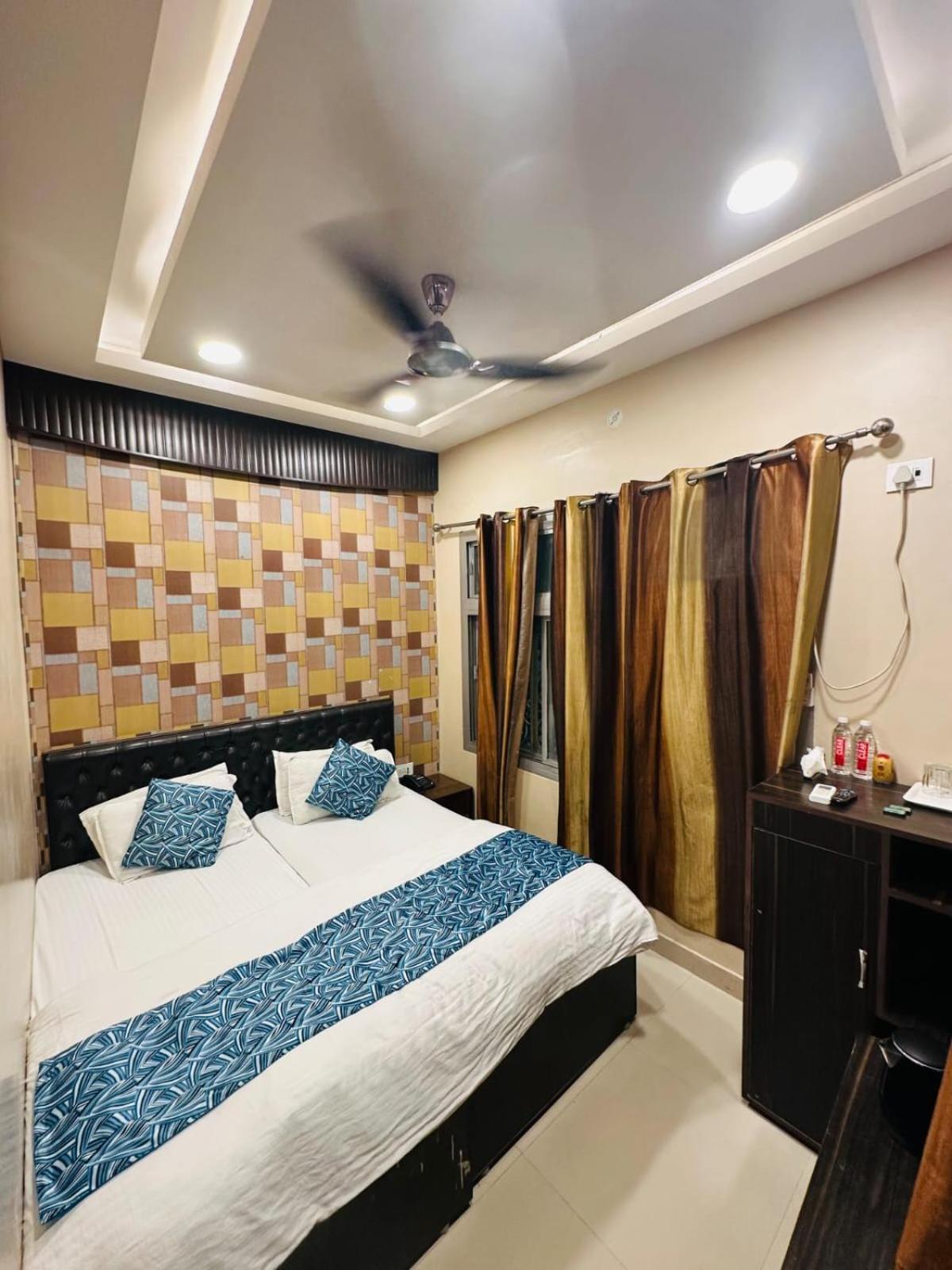 Hotel Deva Inn Varanasi Eksteriør billede